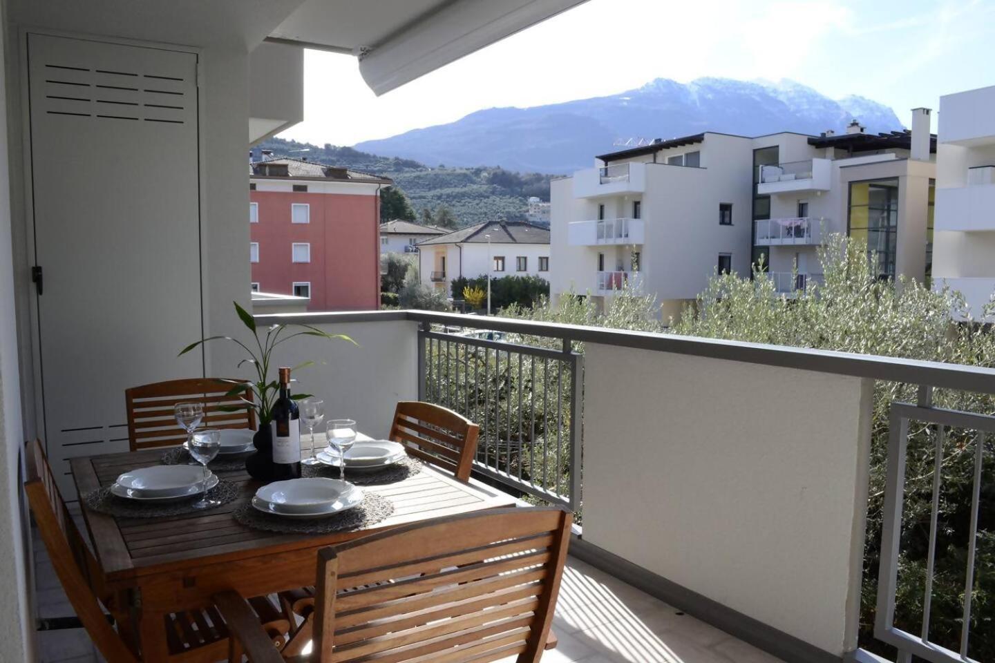 Appartamento Peler13 Con Balcone E Parcheggio Рива-дель-Гарда Экстерьер фото