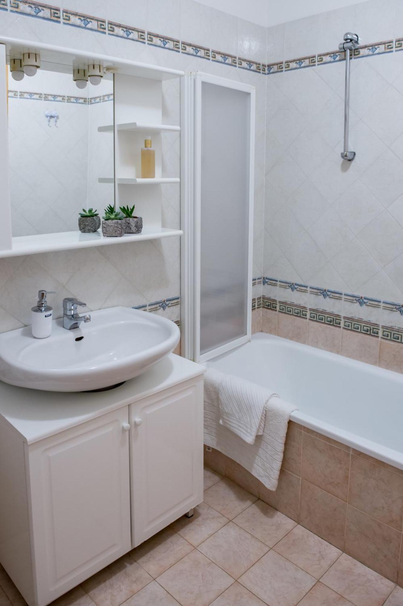 Appartamento Peler13 Con Balcone E Parcheggio Рива-дель-Гарда Экстерьер фото